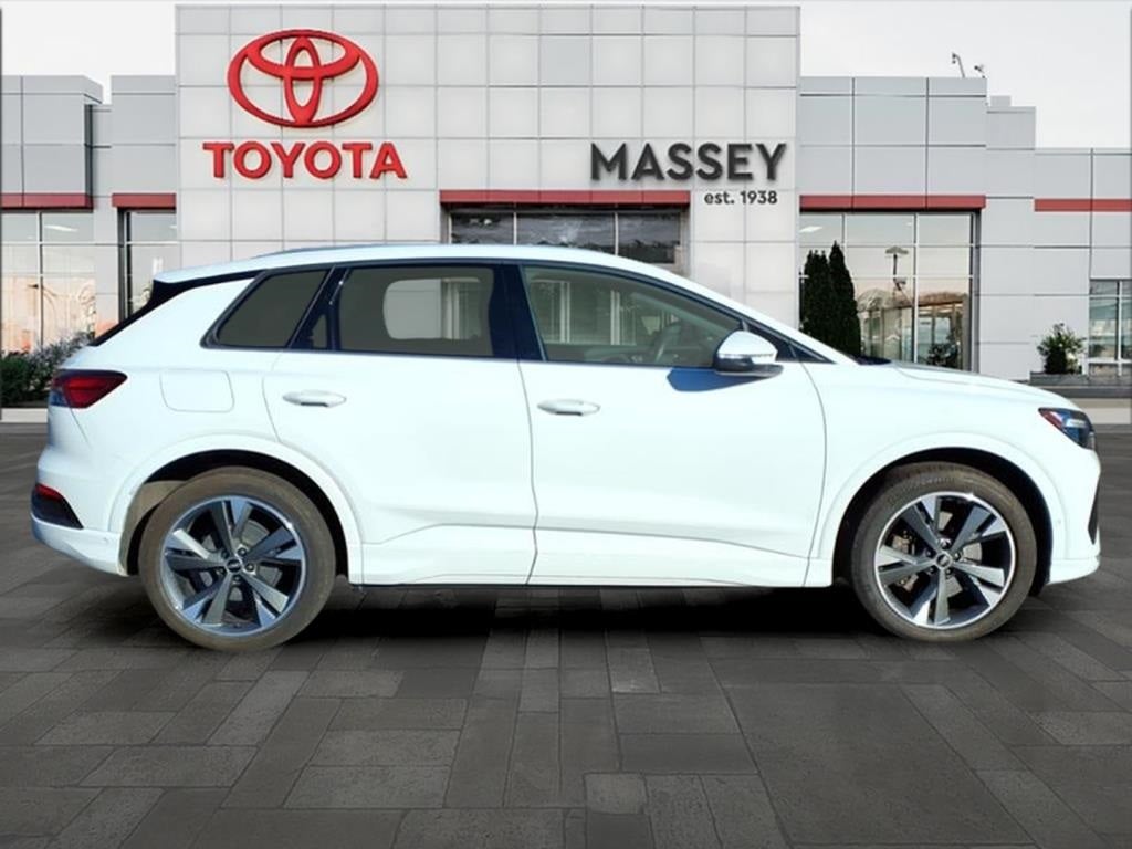 2022 Audi Q4 e-tron Premium Plus quattro