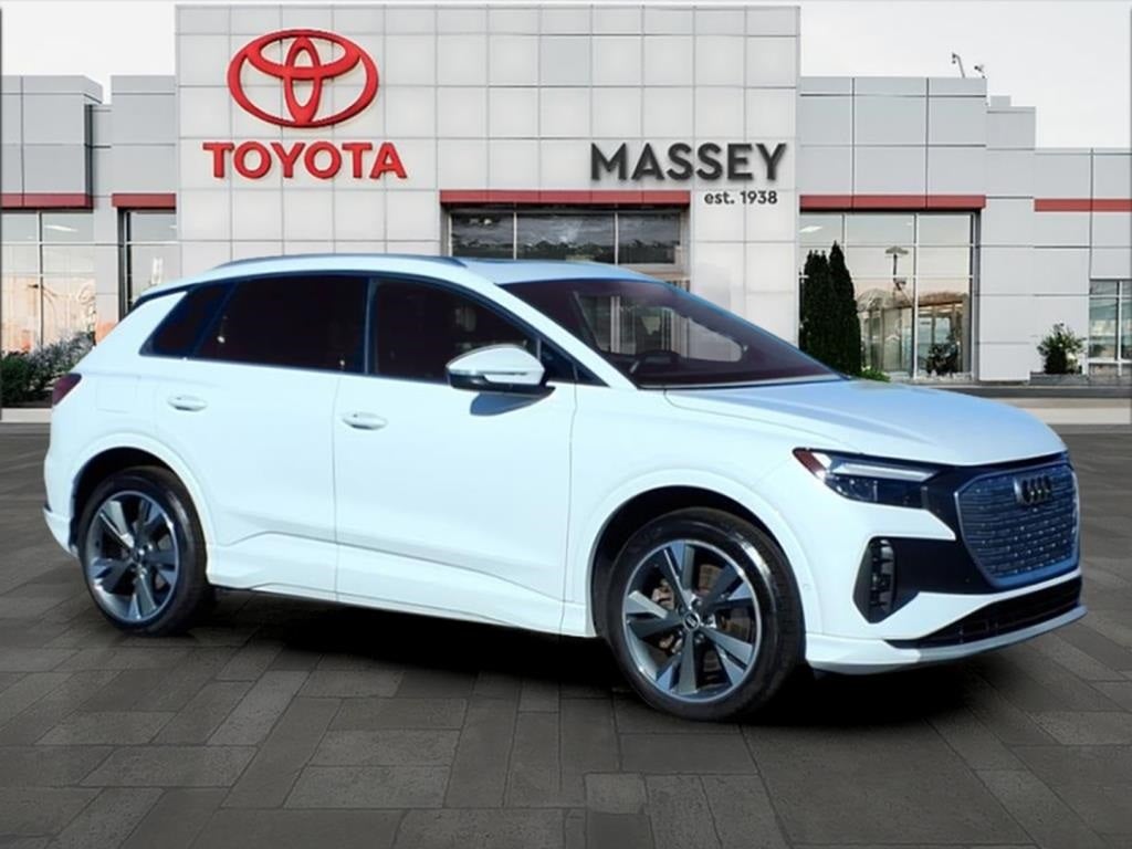 2022 Audi Q4 e-tron Premium Plus quattro