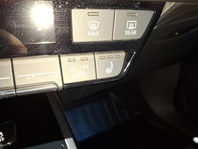 2022 Audi Q4 e-tron Premium Plus quattro