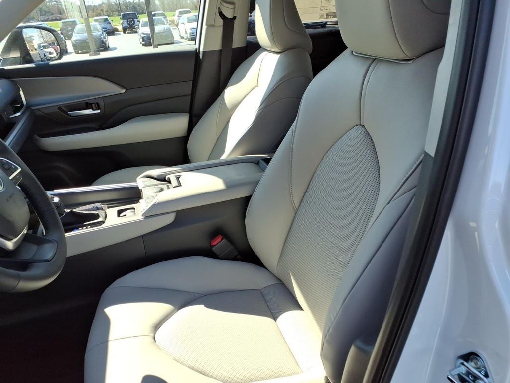 2026 Toyota Grand Highlander Hybrid XLE