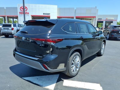 2026 Toyota Highlander Hybrid Platinum