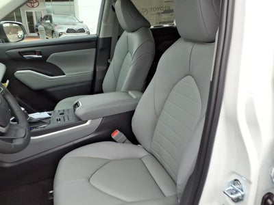 2026 Toyota Highlander XLE