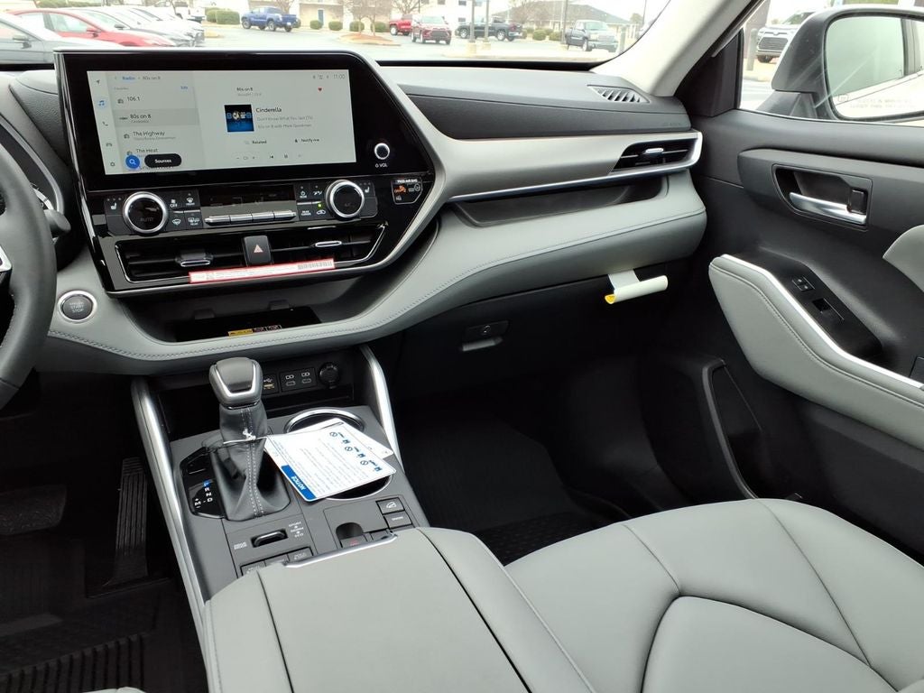 2026 Toyota Highlander XLE