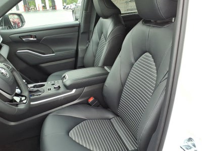 2026 Toyota Highlander XSE