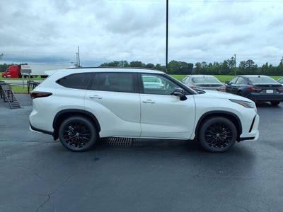2026 Toyota Highlander XSE