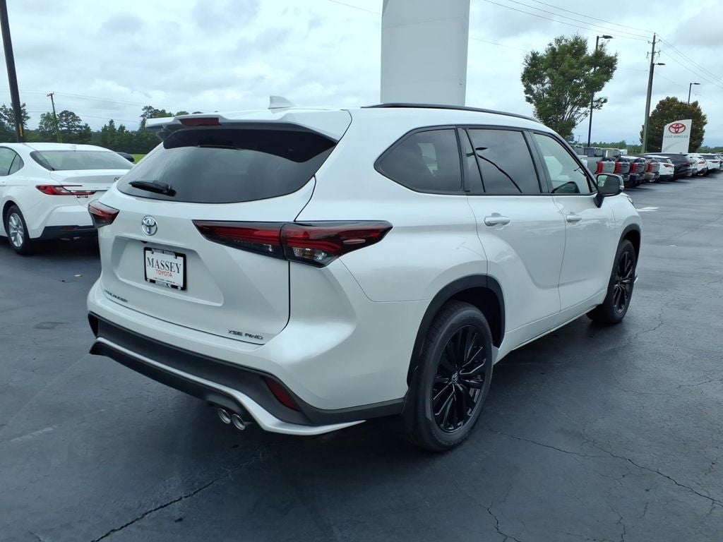 2026 Toyota Highlander XSE