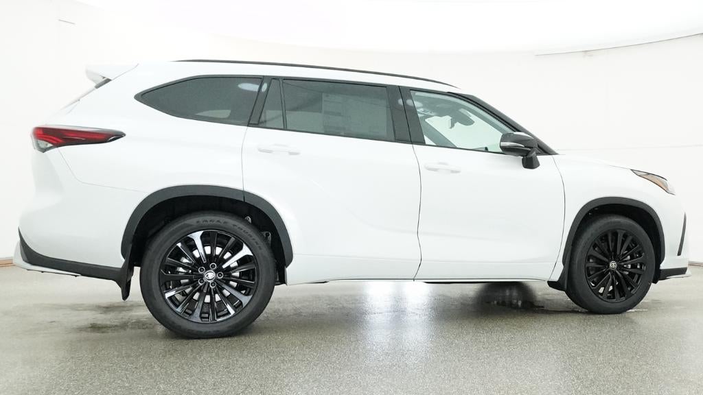 2026 Toyota Highlander XSE