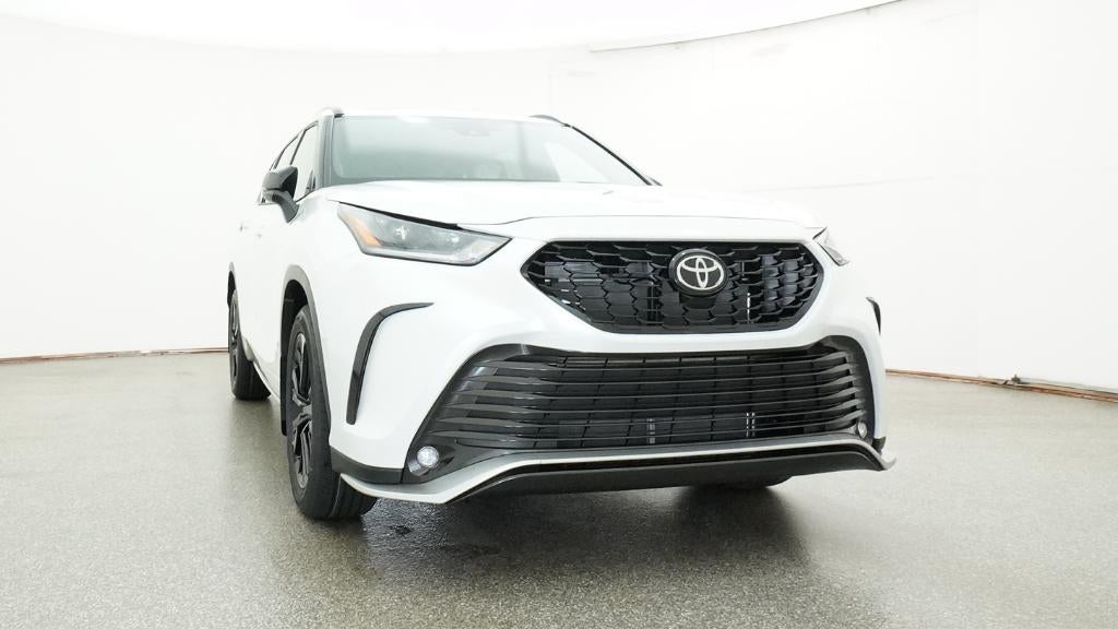 2026 Toyota Highlander XSE