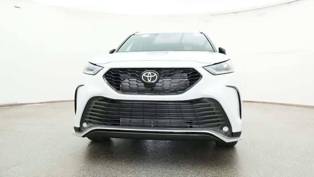 2026 Toyota Highlander XSE