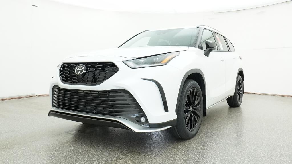 2026 Toyota Highlander XSE