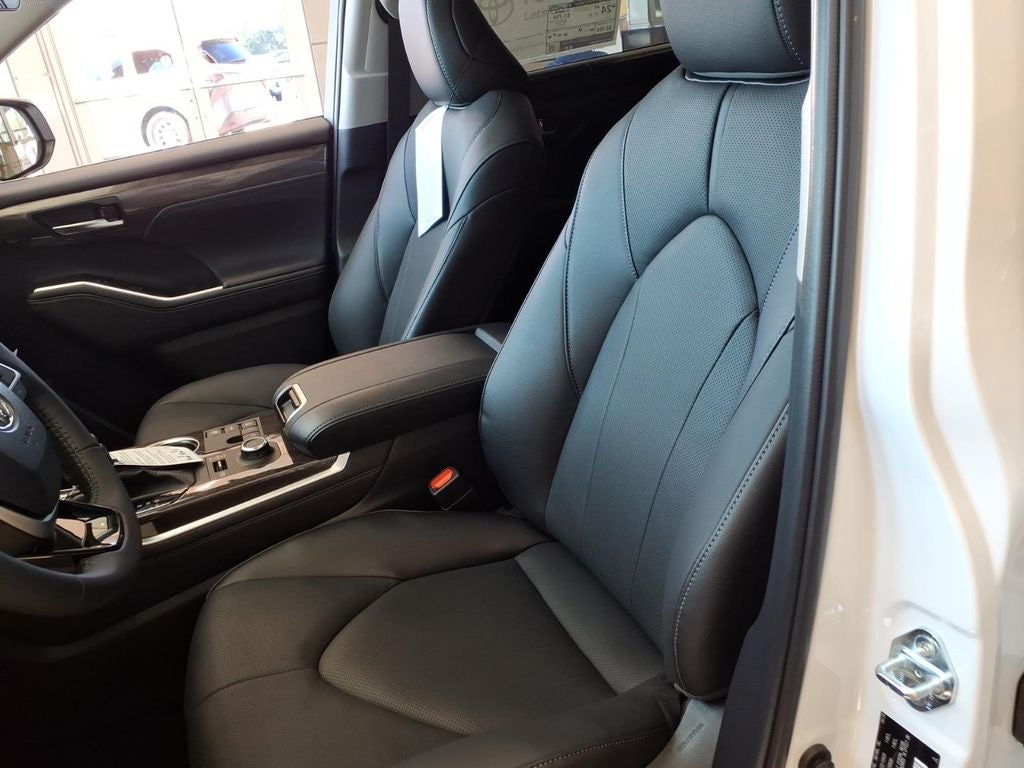2026 Toyota Highlander Limited