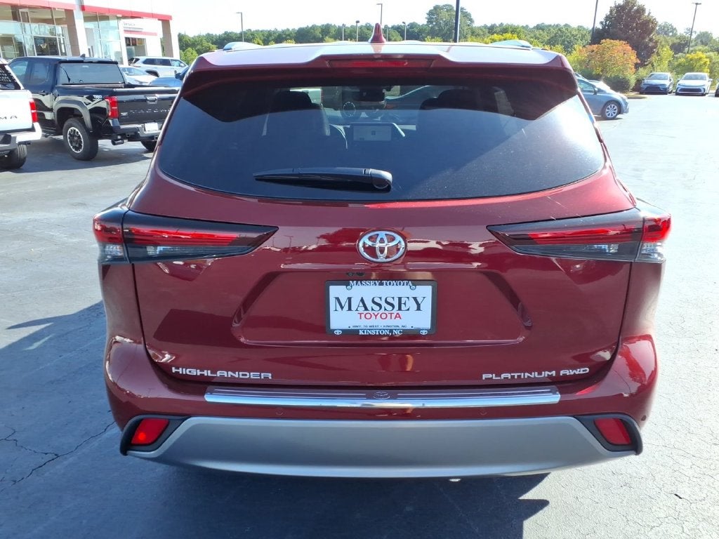 2026 Toyota Highlander Platinum