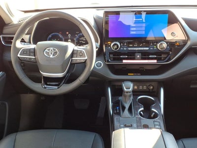 2026 Toyota Highlander Hybrid Limited