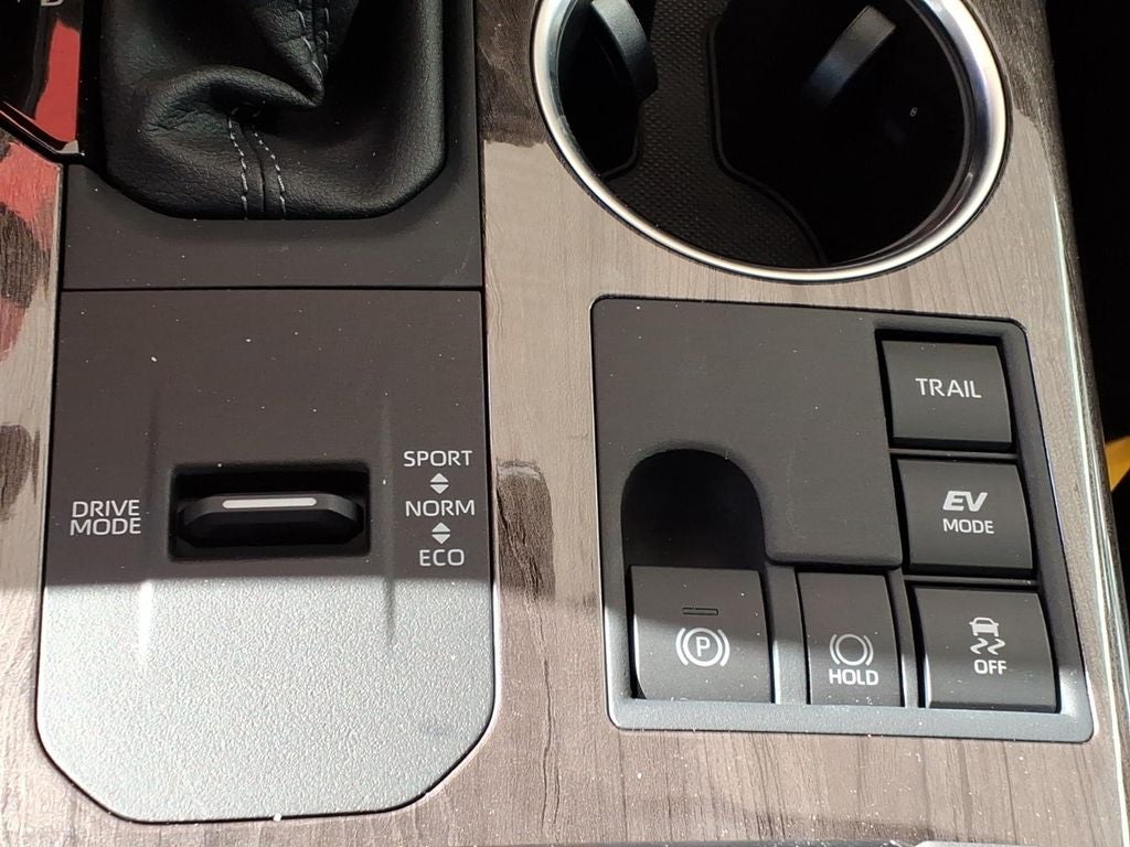 2026 Toyota Highlander Hybrid Limited