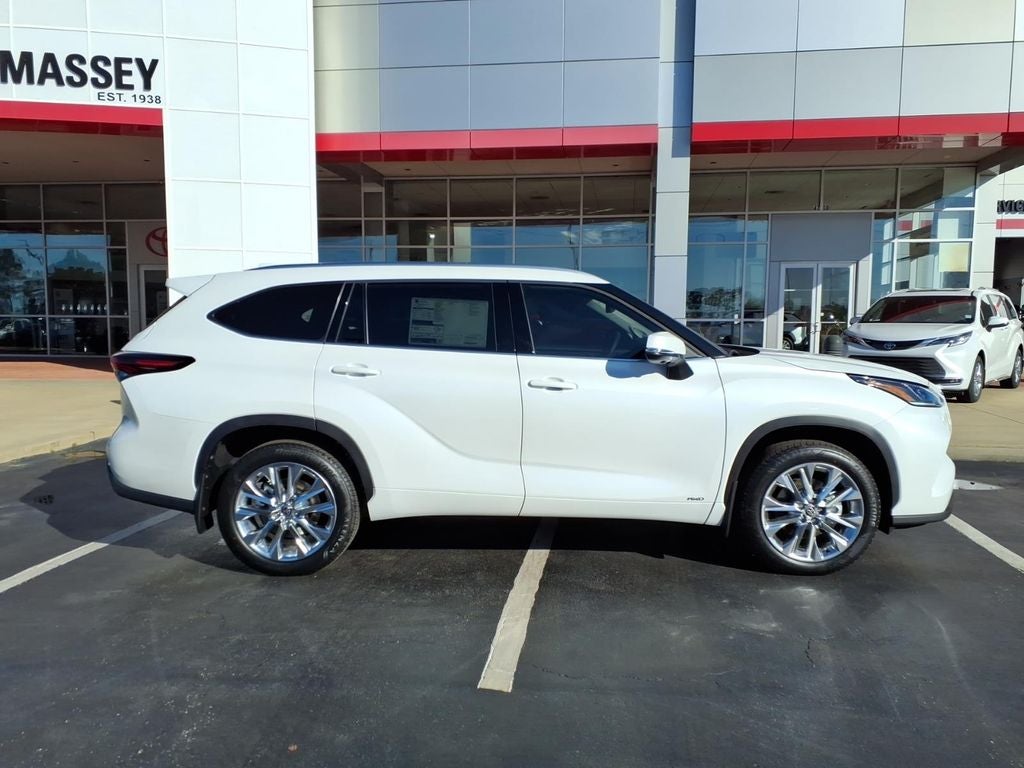 2026 Toyota Highlander Hybrid Limited