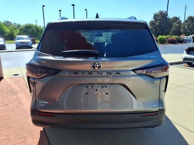 2026 Toyota Sienna XLE