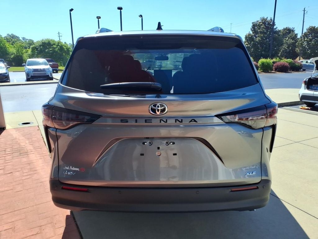 2026 Toyota Sienna XLE