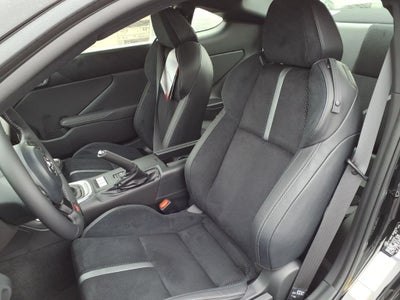 2026 Toyota GR86 Premium MT