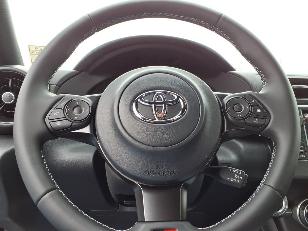 2026 Toyota GR86 Premium MT