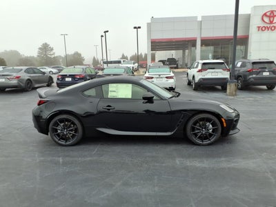 2026 Toyota GR86 Premium MT