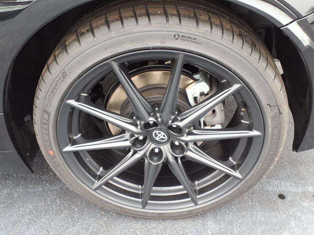 2026 Toyota GR86 Premium MT