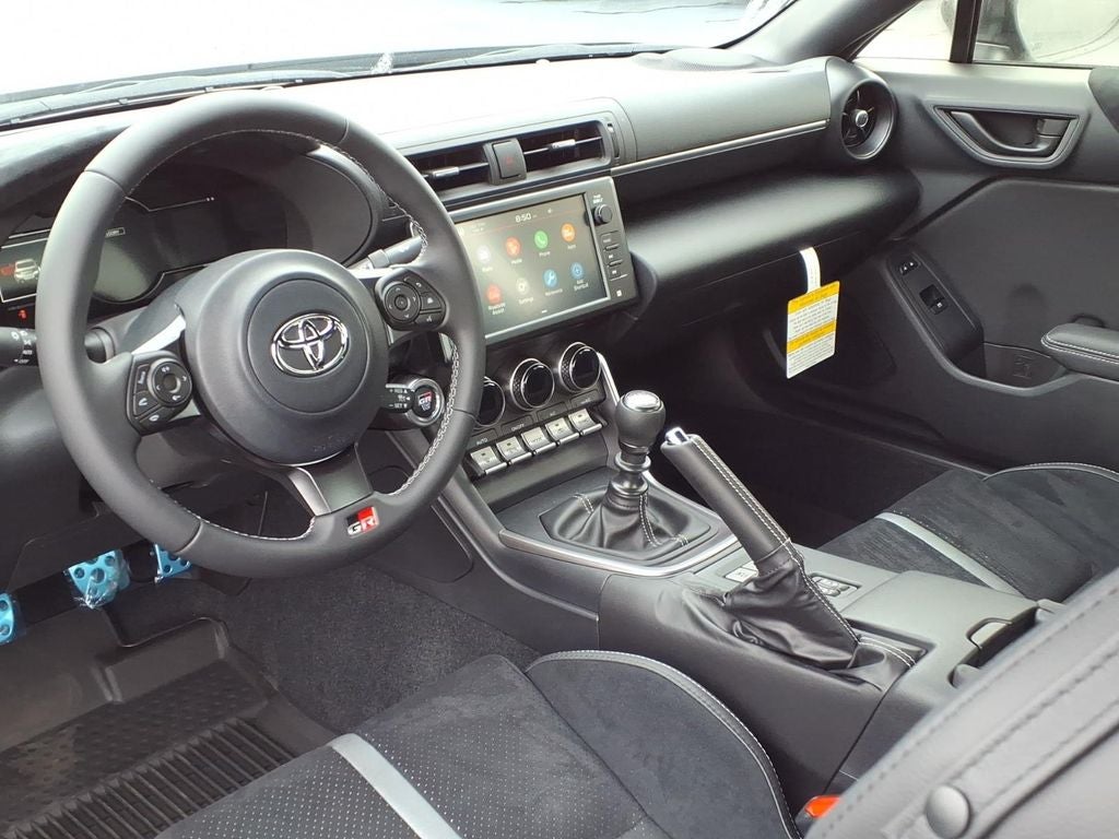 2026 Toyota GR86 Premium MT
