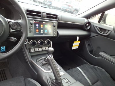 2026 Toyota GR86 Premium MT