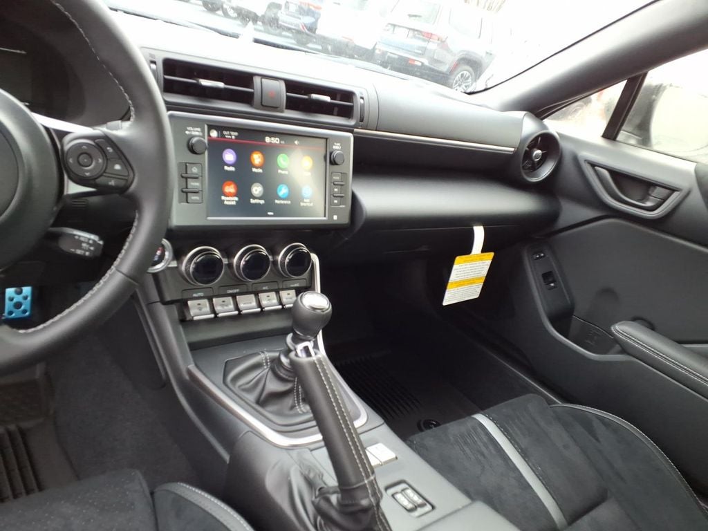 2026 Toyota GR86 Premium MT