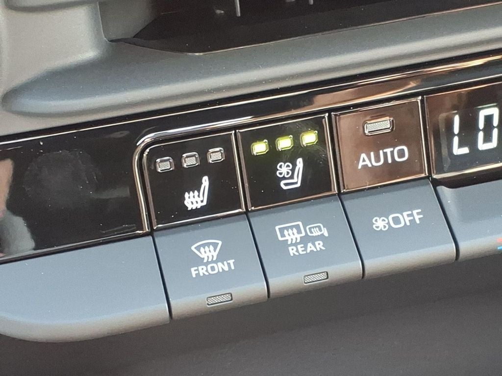 2026 Toyota Toyota Crown Signia Limited