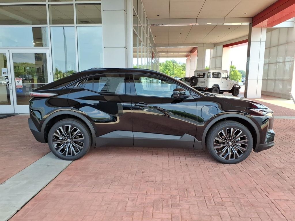 2026 Toyota C-HR XSE