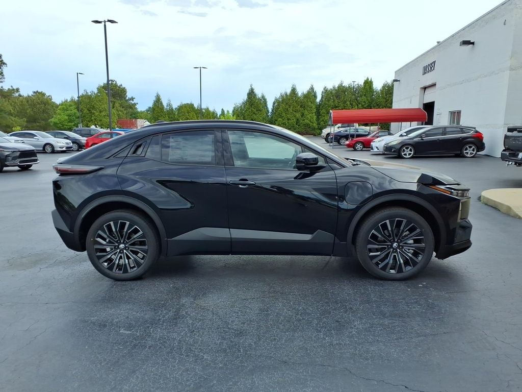 2026 Toyota C-HR XSE