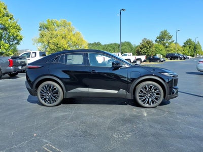 2026 Toyota C-HR XSE