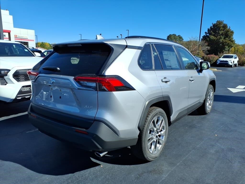 2025 Toyota RAV4 XLE Premium